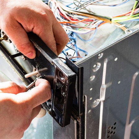 hermosa-beach-appliance-repair-men-image_43